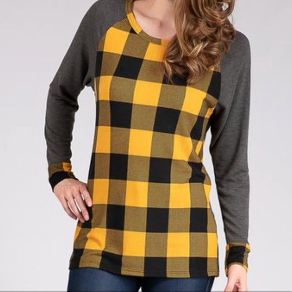 Fashionomics Tops - NWOT Fashionomics plaid yellow shirt